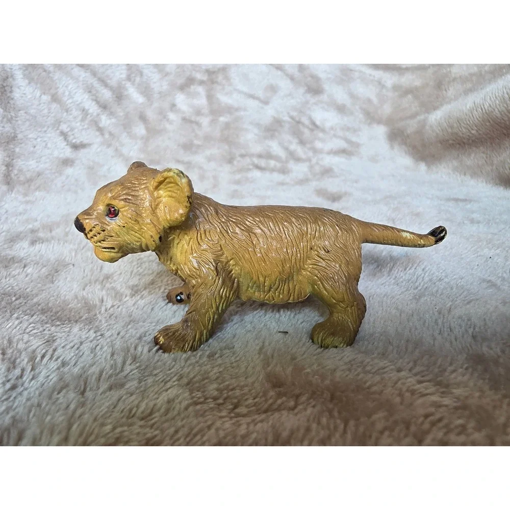 Vintage Lion Cub Figurine Small Plastic Animal Toy Red Eyes Made in China AAA